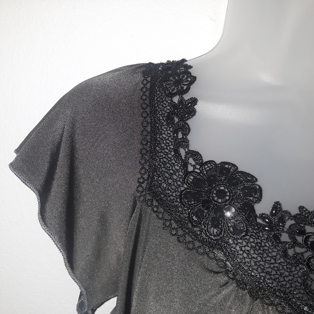 Blouse - Picture 3 of 4